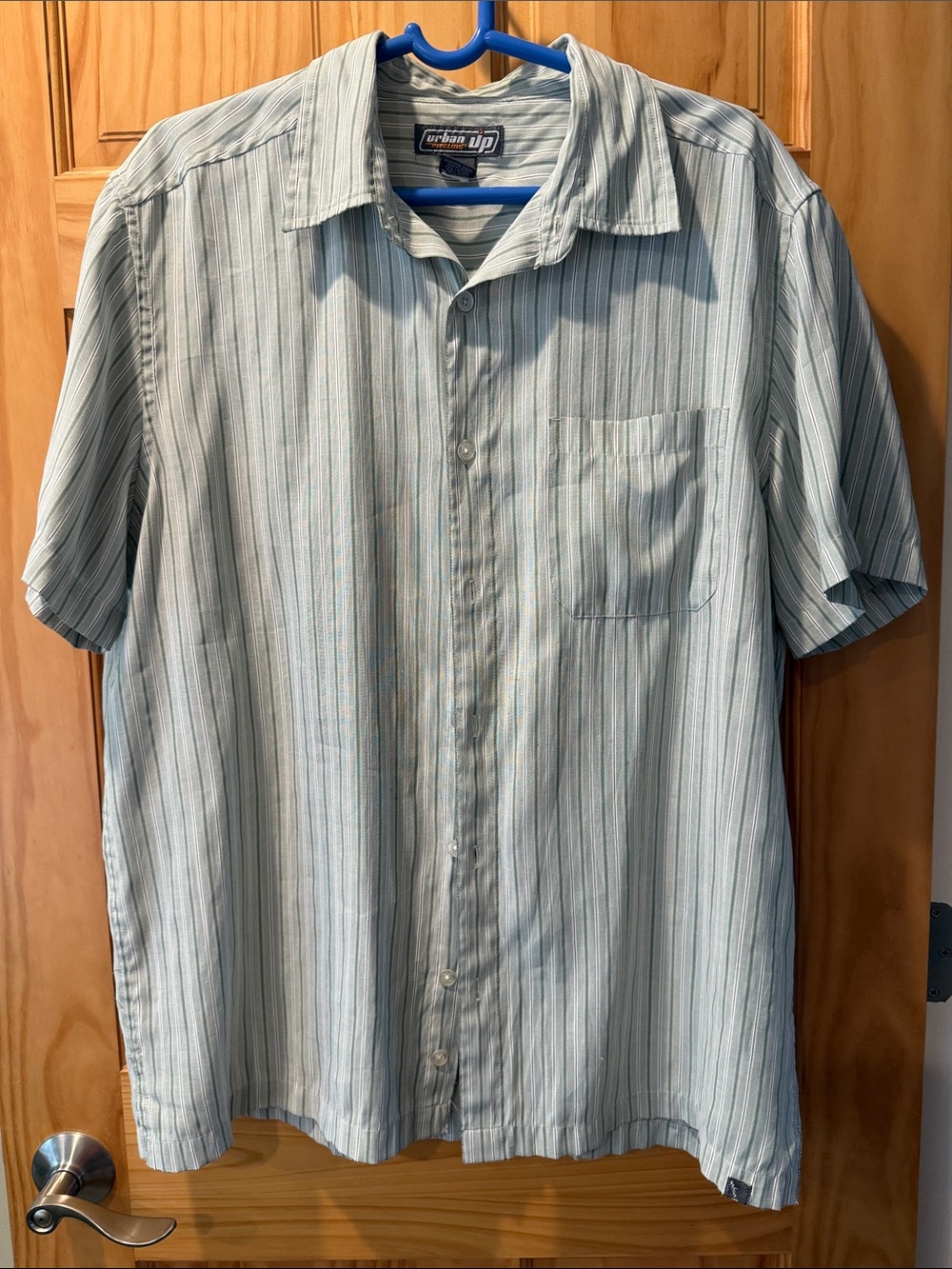 Urban Pipeline (UP)Men’s Short-Sleeve Button-Down Shirt